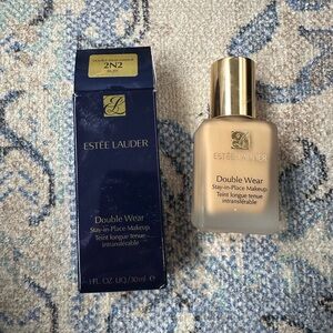 Estee lauder double wear 2N2. New in box